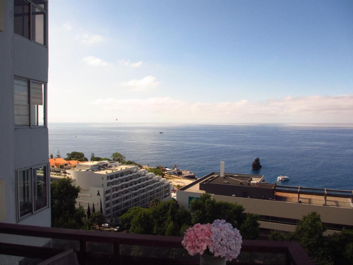 Tranquil Ocean View Apartment Фуншал Екстериор снимка